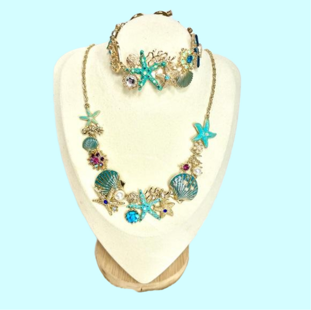 Ocean🪸Theme Seashell Fashion Goldtone Necklace & Bracelet Set